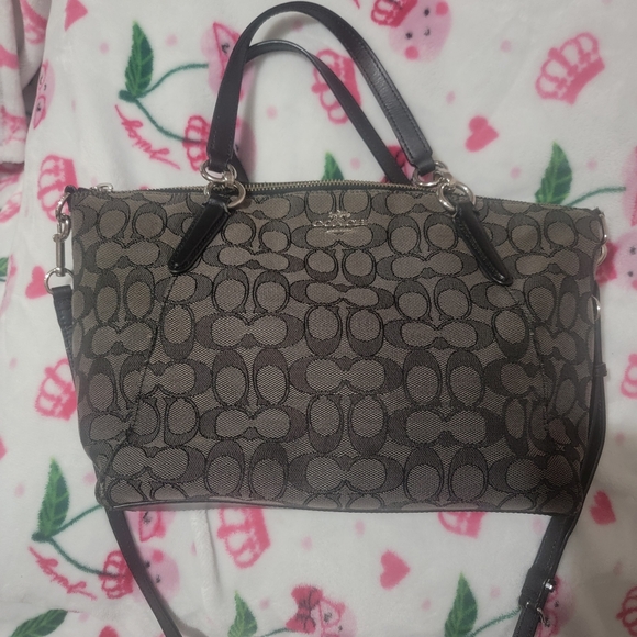 Coach Small Kelsey Satchel In Signature Jacquard - Picture 1 of 12